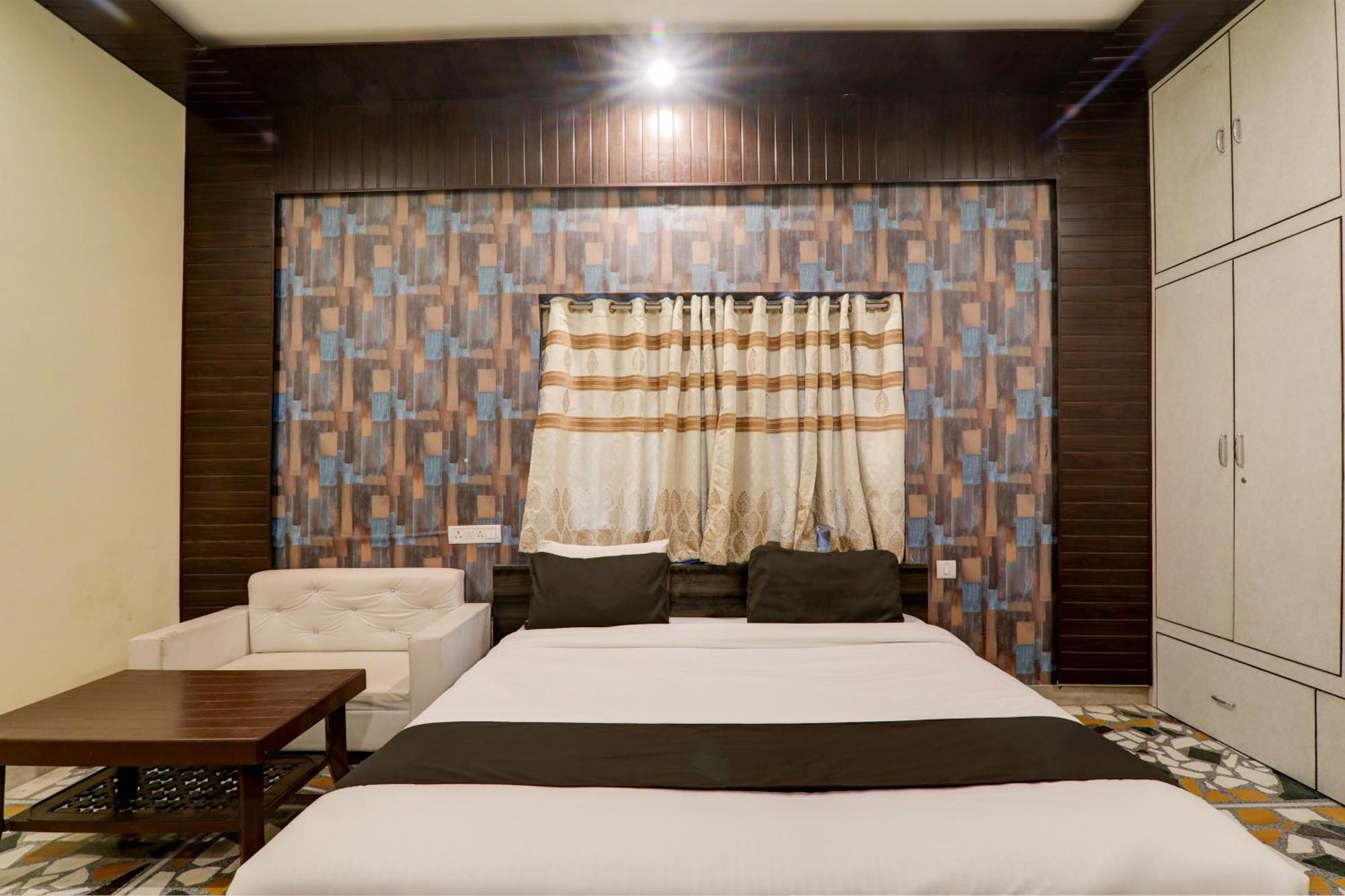 Hotel O Flagship Adbhut Moment Hotel Varanasi Eksteriør bilde