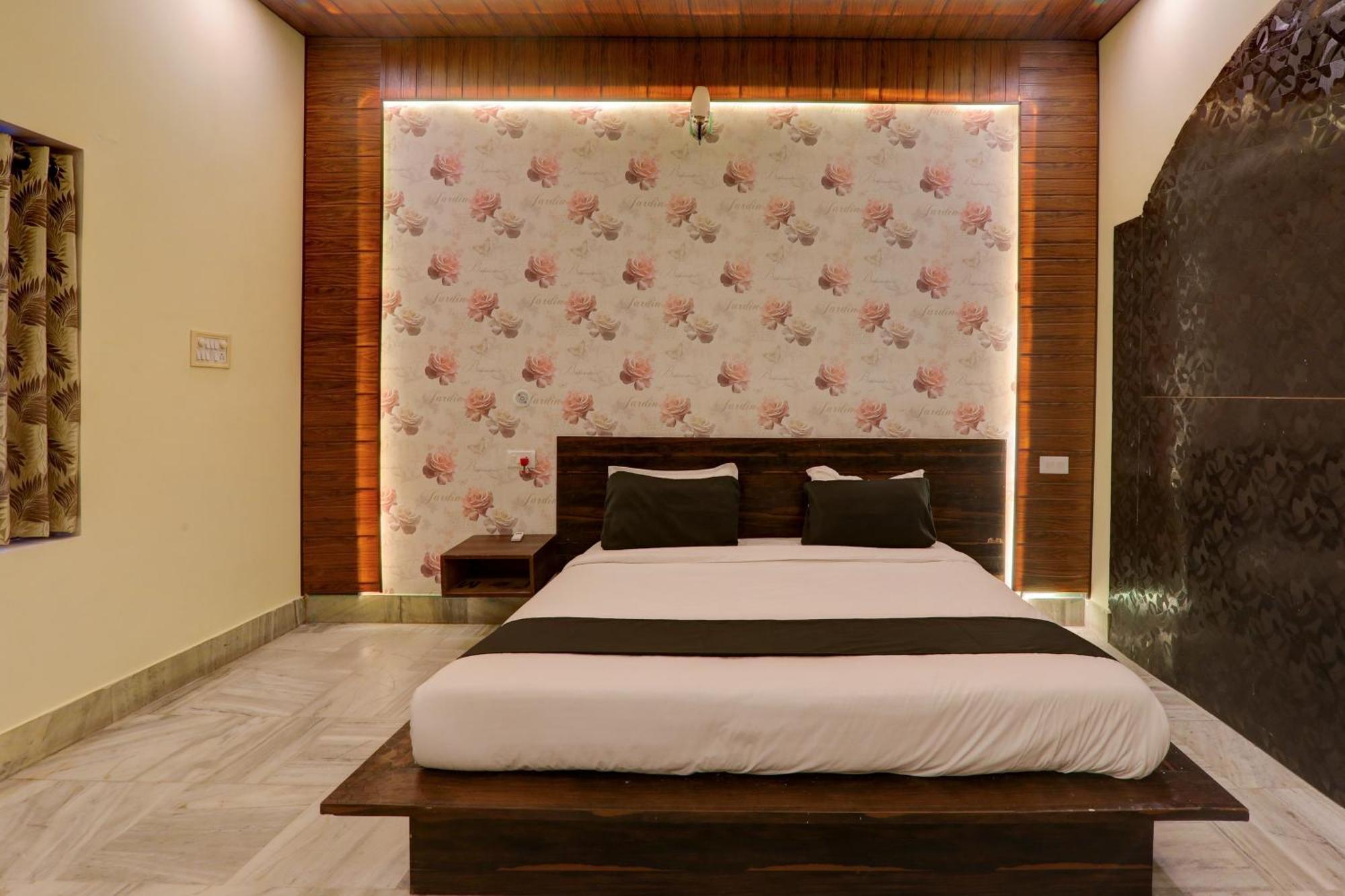 Hotel O Flagship Adbhut Moment Hotel Varanasi Eksteriør bilde